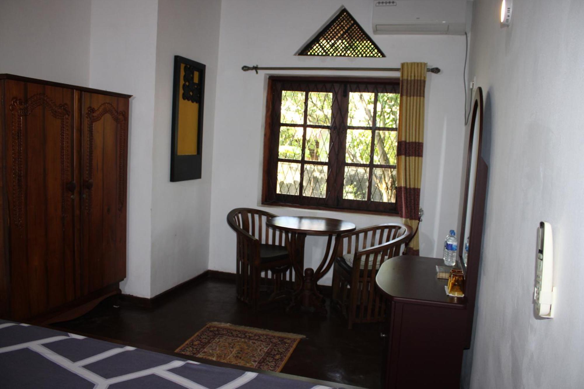 Olideb Gedara Hotel Negombo Exterior photo